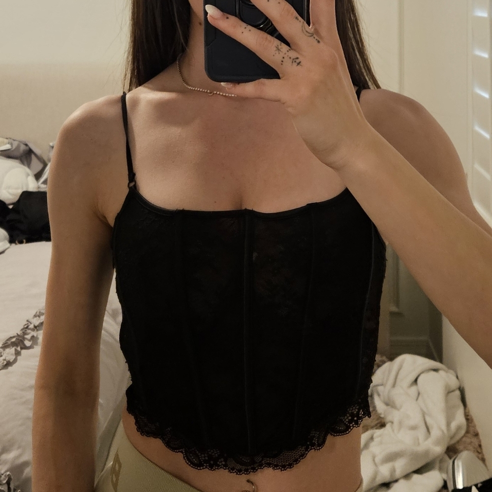 Black lacy crop top. Small